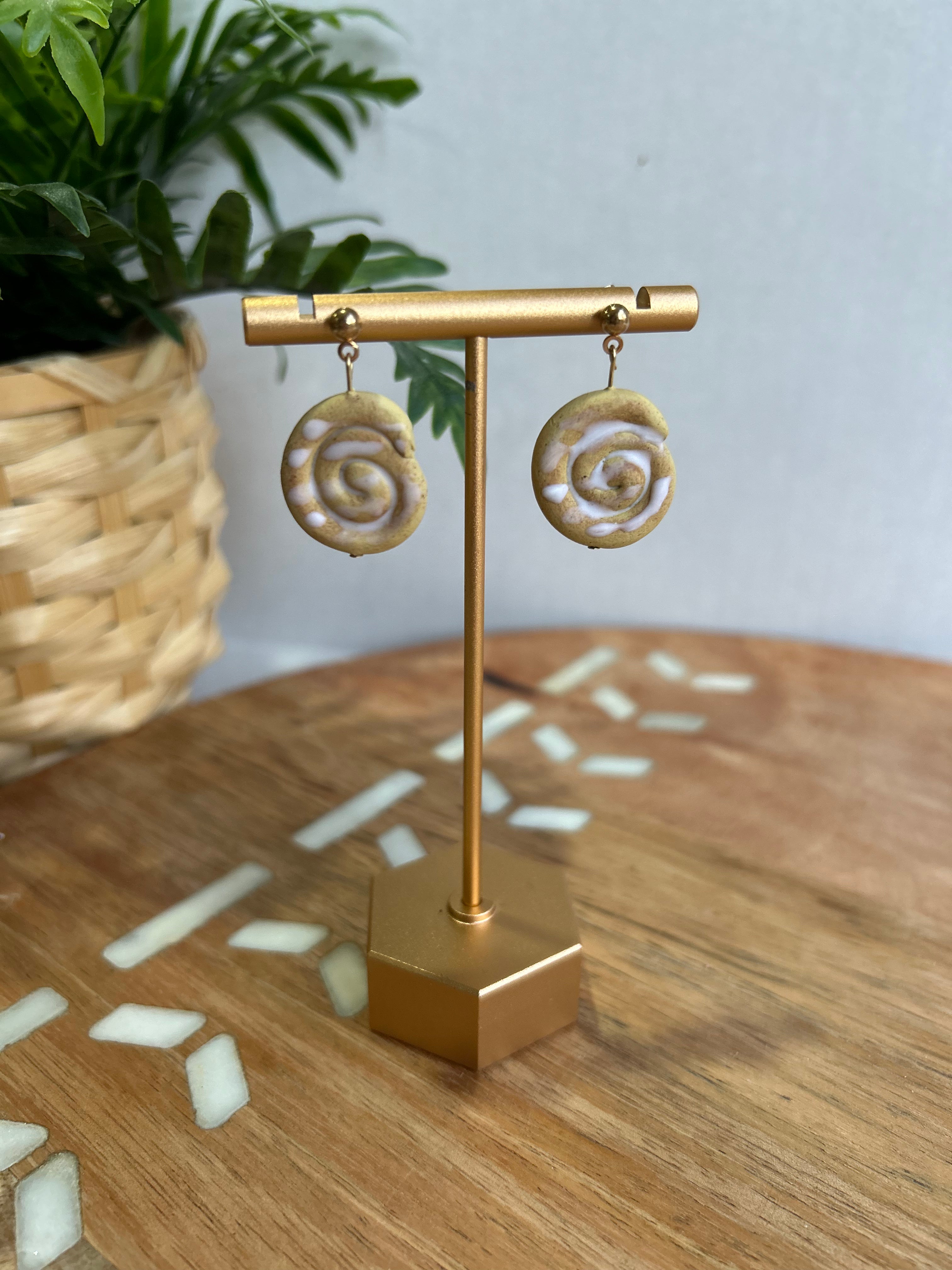 Cinnamon Roll Dangle